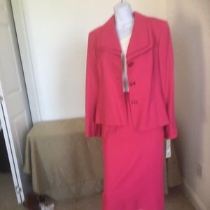 2 piece Skirt Set Hot pink long sleeves